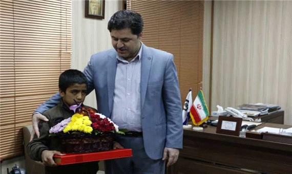 شهردار کرمان از کودکان کار دلجویی کرد